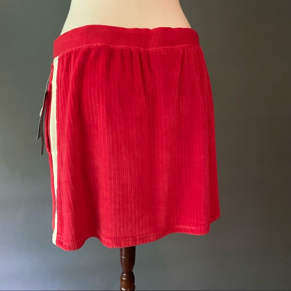 New Rocawear velour mini skirt - Picture 4 of 5